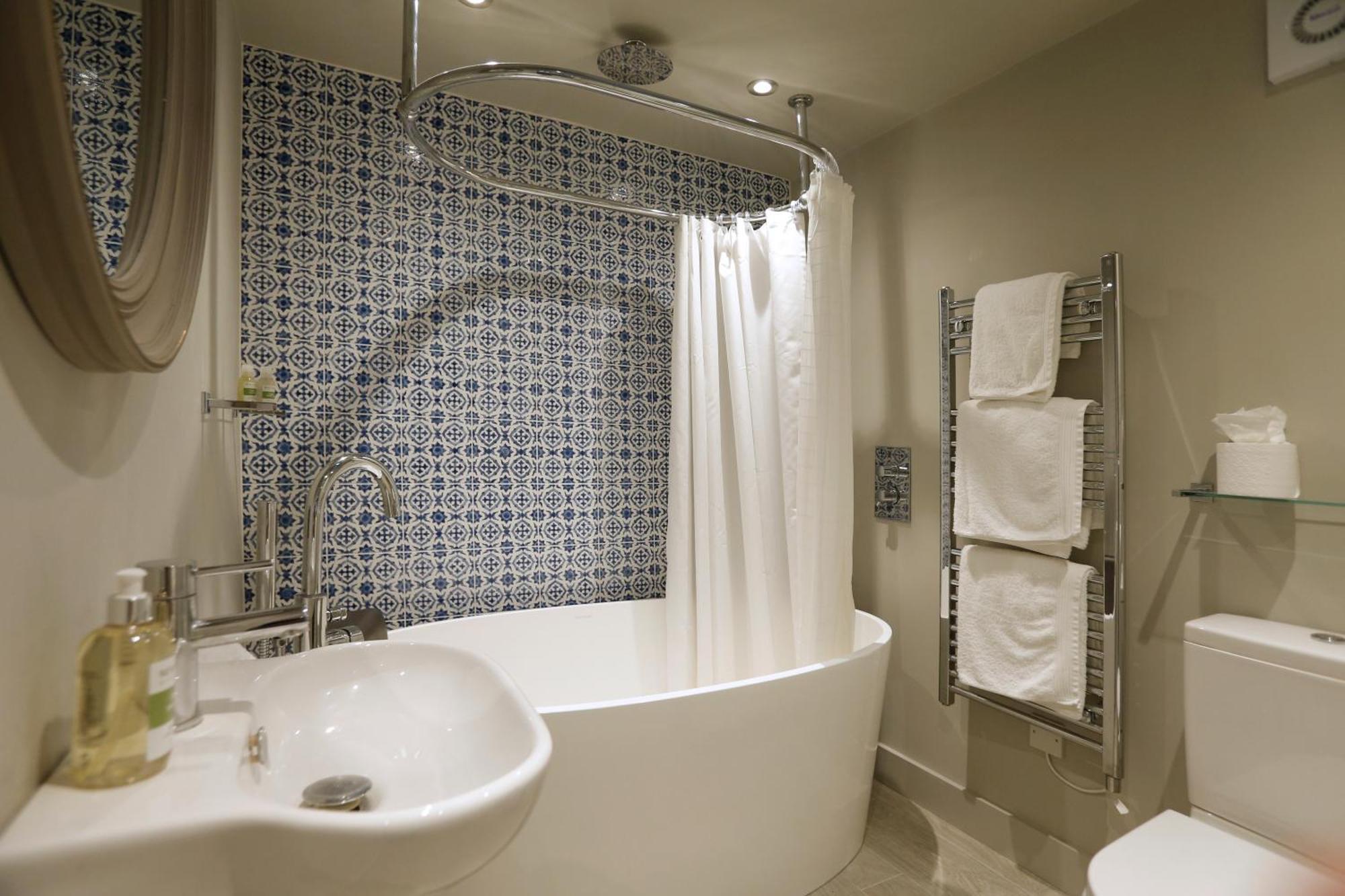 Daisybank Cottage Boutique Bed And Breakfast บร็อคเคนเฮิร์สต์ ภายนอก รูปภาพ