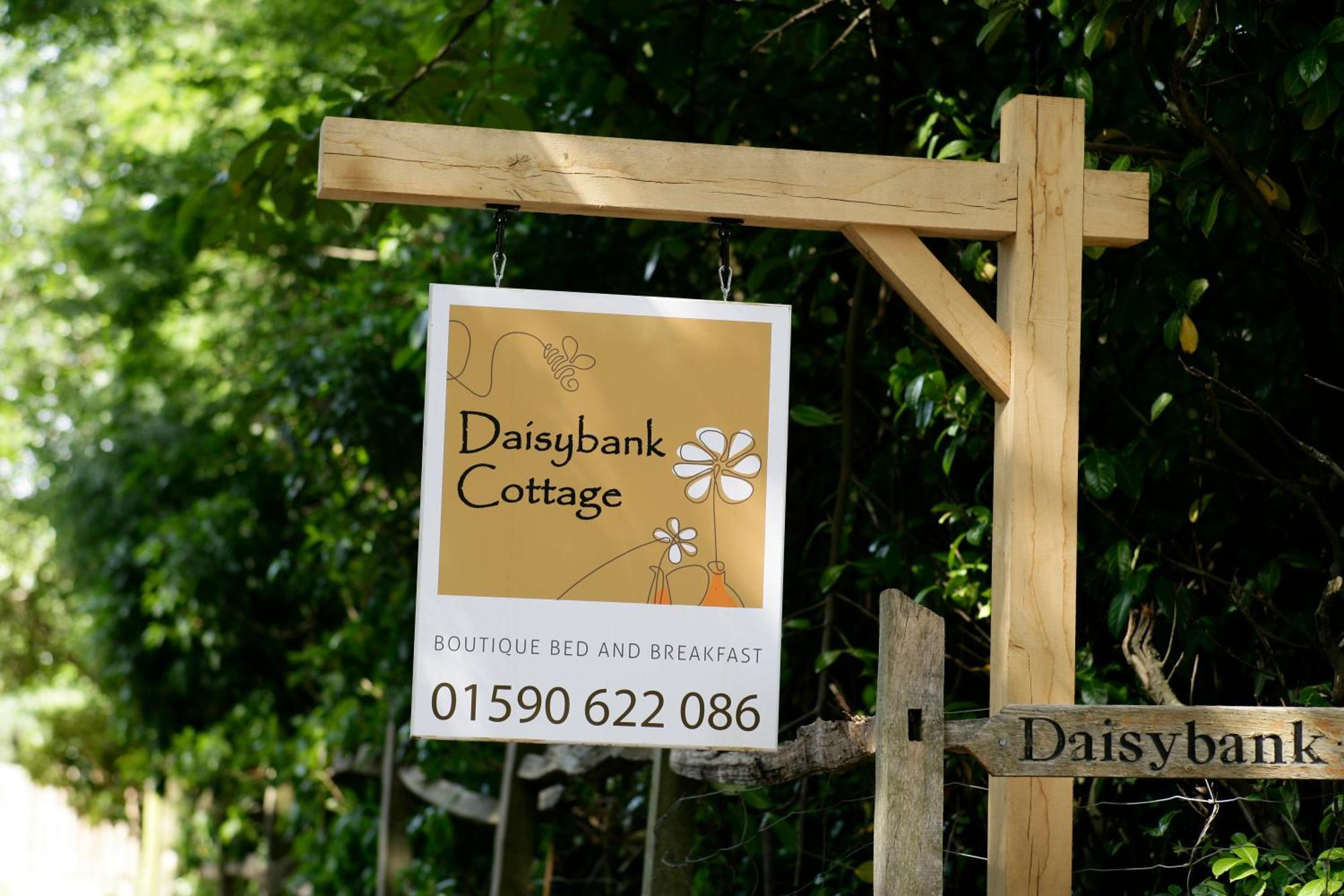 Daisybank Cottage Boutique Bed And Breakfast บร็อคเคนเฮิร์สต์ ภายนอก รูปภาพ