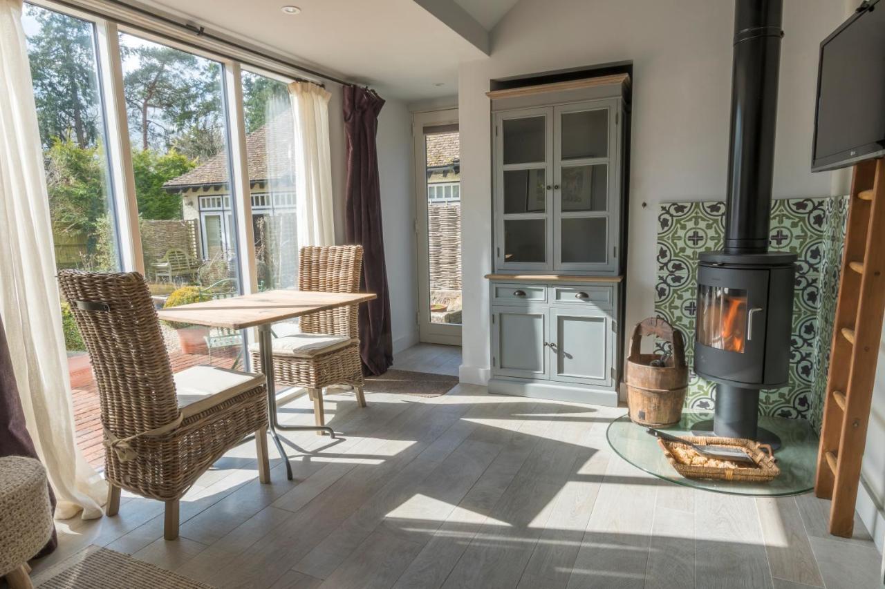Daisybank Cottage Boutique Bed And Breakfast บร็อคเคนเฮิร์สต์ ภายนอก รูปภาพ